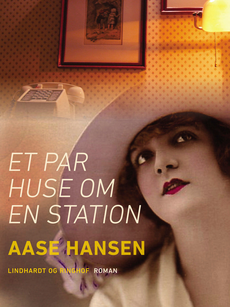 Et par huse om en station