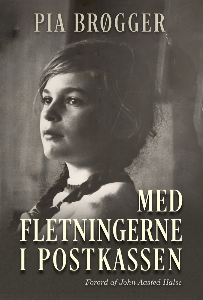 Med fletningerne i postkassen