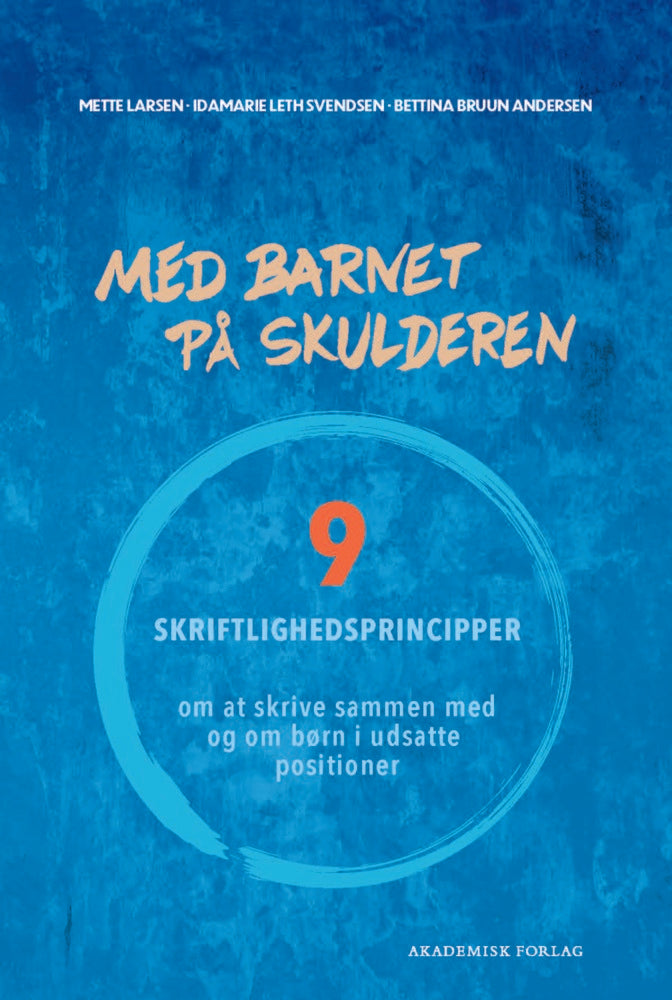 Med barnet på skulderen