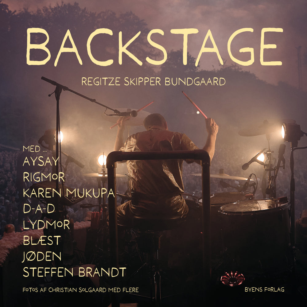 D2 BACKSTAGE