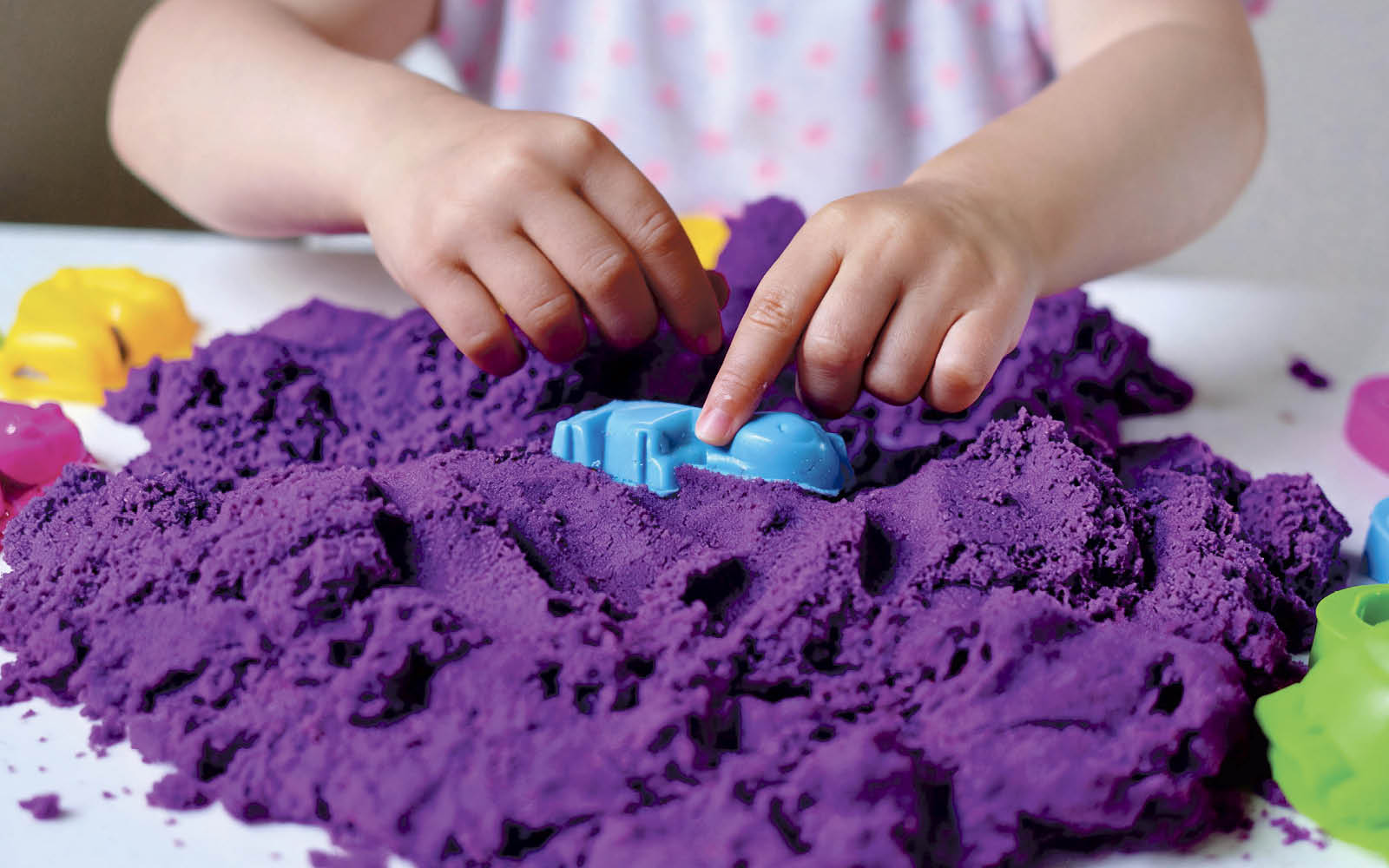 Kinetic Sand er testet og sikkert – det skal du vide