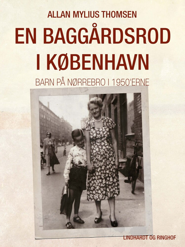 En baggårdsrod i København. Barn på Nørrebro i 1950 erne
