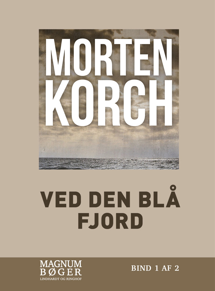 Ved den blå fjord (Storskrift)