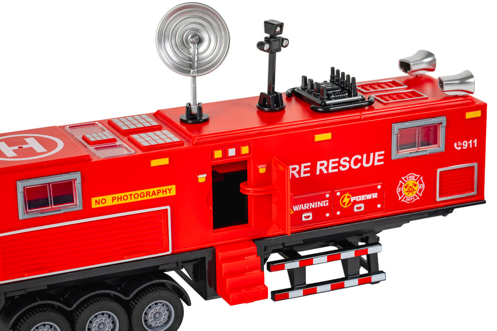 Die-cast brandbil med anhænger, lys og lyd