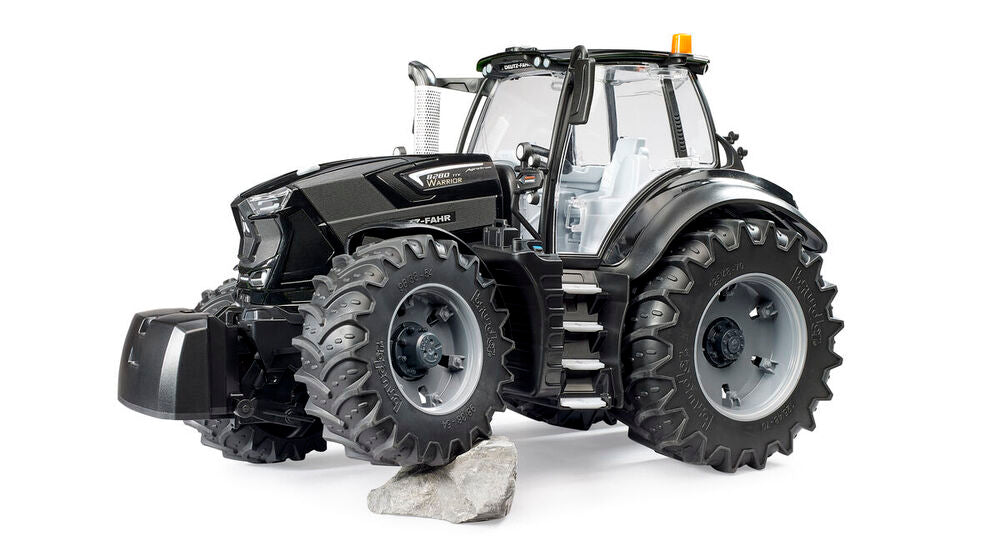 Traktor Bruder DEUTZ-FAHR 8280 TTV Warrior