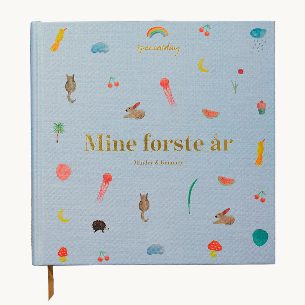 D1 Barnets bog - Mine Første År